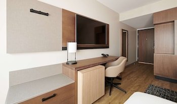 Hyatt Place Asheville Airport