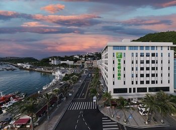 Holiday Inn Express Zhuhai Guishan Island, an IHG Hotel