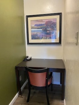 Holiday Motel