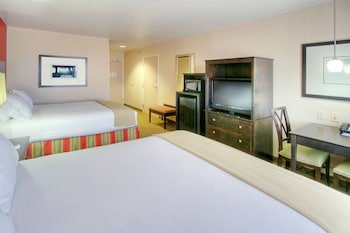 Holiday Inn Express & Suites Tucumcari