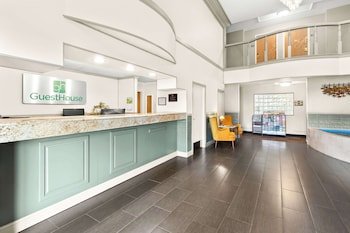 GuestHouse Inn & Suites Kelso/Longview