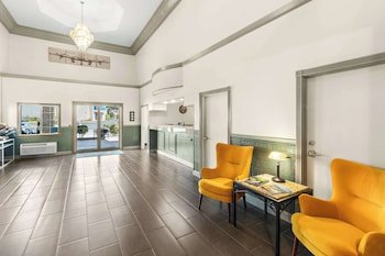 GuestHouse Inn & Suites Kelso/Longview