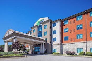 Holiday Inn Express & Suites Kansas City Airport