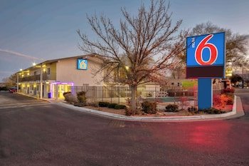 Motel 6 Santa Fe