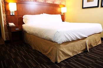 Holiday Inn Express Tifton