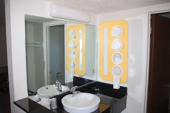 Motel 6 Merced CA