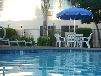 Motel 6 Merced CA