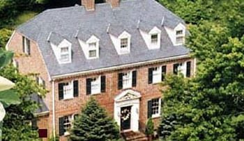 Magnolia Manor Bed and Breakfast Inn