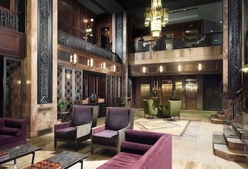 Hotel Phillips Kansas City, Curio Collection by Hilton