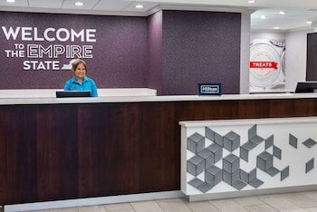Hampton Inn & Suites Buffalo/Downtown