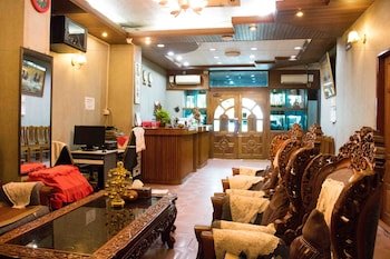 May Shan Hotel
