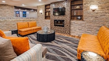 Best Western Plus Country Meadows Inn