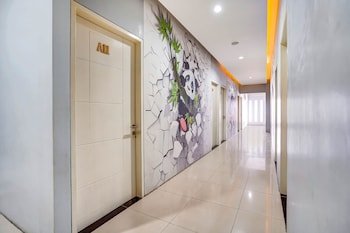 Collection O 90888 Bintang Diponggo Residence