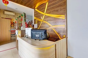 Collection O 90888 Bintang Diponggo Residence