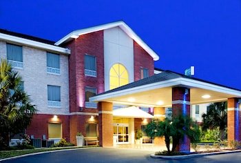 Holiday Inn Express & Suites Weslaco