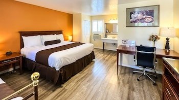 Old West Inn Willits