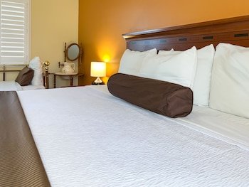 Old West Inn Willits