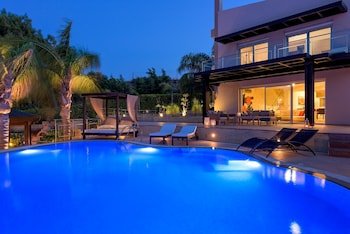 Queen Hill Luxury Villa