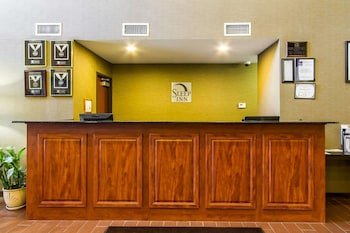 Sleep Inn & Suites Pleasant Hill - Des Moines