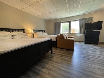 Boulder Twin Lakes Inn