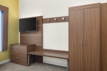 Holiday Inn Express Sacramento Airport Natomas