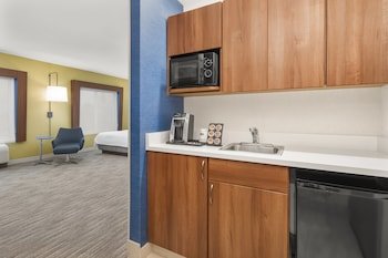 Holiday Inn Express Sacramento Airport Natomas