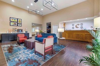 Comfort Suites