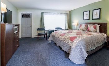 Acadia Pines Motel