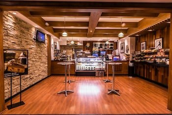 Crowne Plaza Newark Airport