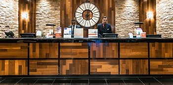 Crowne Plaza Newark Airport