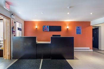 Motel 6 Sudbury ON