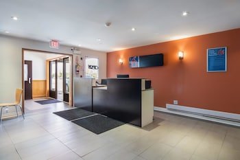Motel 6 Sudbury ON