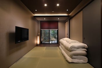 Tsumugi Kyoto Hachijoguchi