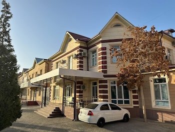 Ratmina Hotel