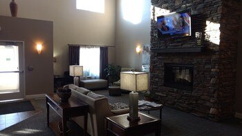 GrandStay Thief River Falls