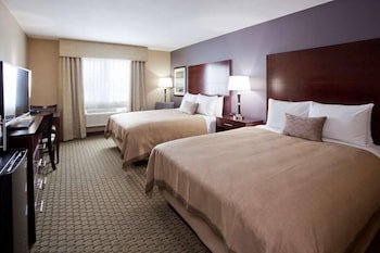 GrandStay Thief River Falls