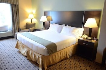 Holiday Inn Express & Suites Houston Energy Corridor - W Oaks