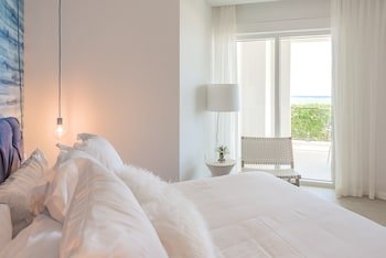 Rum Point Club Residences
