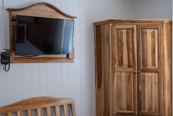 Prado Inn And Suites