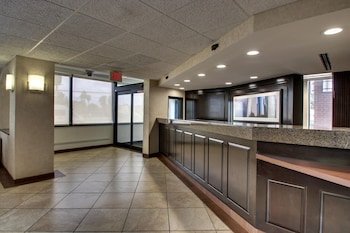 Sonesta Essential Houston Hobby Airport