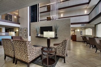 Sonesta Essential Houston Hobby Airport