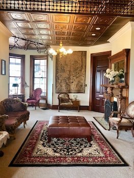Hancock House Bed And Breakfast