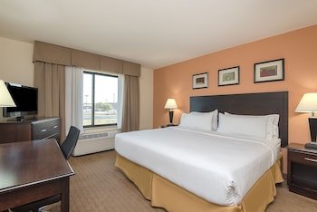 Holiday Inn Express & Suites Lafayette East