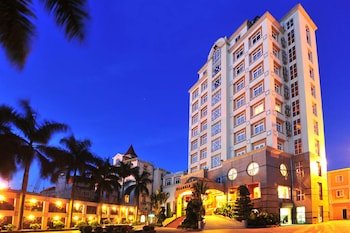 Camela Hotel Resort
