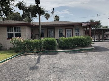 Bayfront Cottages