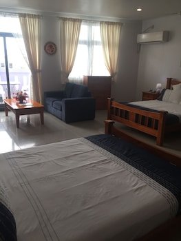 Tungi Colonnade Hotel