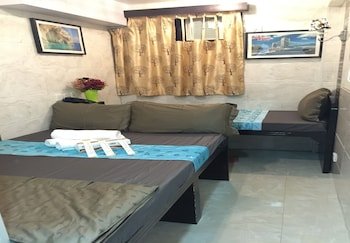 Skylark Hostel