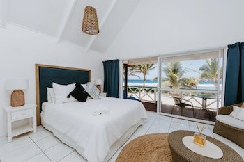 The Passage Villas