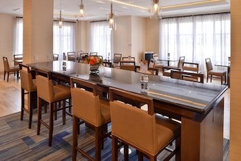 Holiday Inn Express & Suites Loma Linda - San Bernardino S