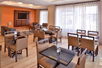 Holiday Inn Express & Suites Loma Linda - San Bernardino S